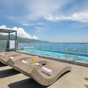 Mangata Beachfront - Rooftop Bar Sea View Đà Nẵng